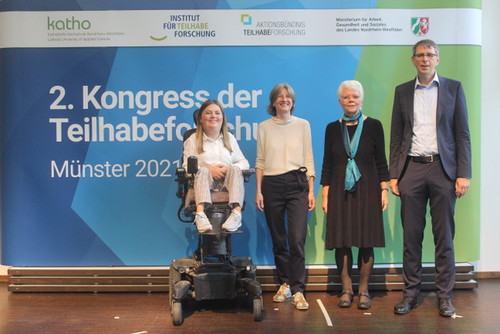 Wissenschaftliche Leitung und Moderator*innen: Prof. Dr. Friedrich Dieckmann, Dr. Katrin Grüber, Prof. Dr. Mathilde Niehaus, Julia Roos   